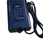 ozonateur spa passion est un appareil qui contribue à la désinfection de votre eau. Il aspire de l'ai pour la transdormer en Ozone durée de vie moyenne 2 ans