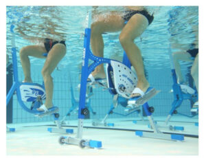 Aquabike wr max est le partenaire idéal pour vous accompagnés dans vos séances de fitness, grace à ses nombreux réglages il pourra être utilisé par toutes la familles. Vous avez la possibilité de régler également la dureté et la résistance sur les pédales